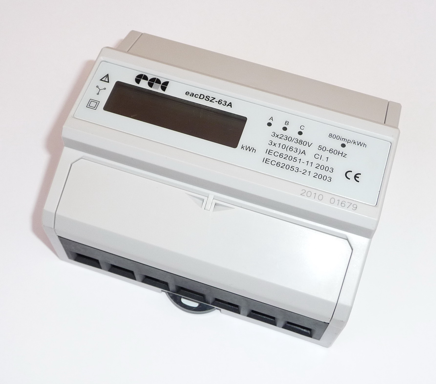 Electricity meter three-phase current